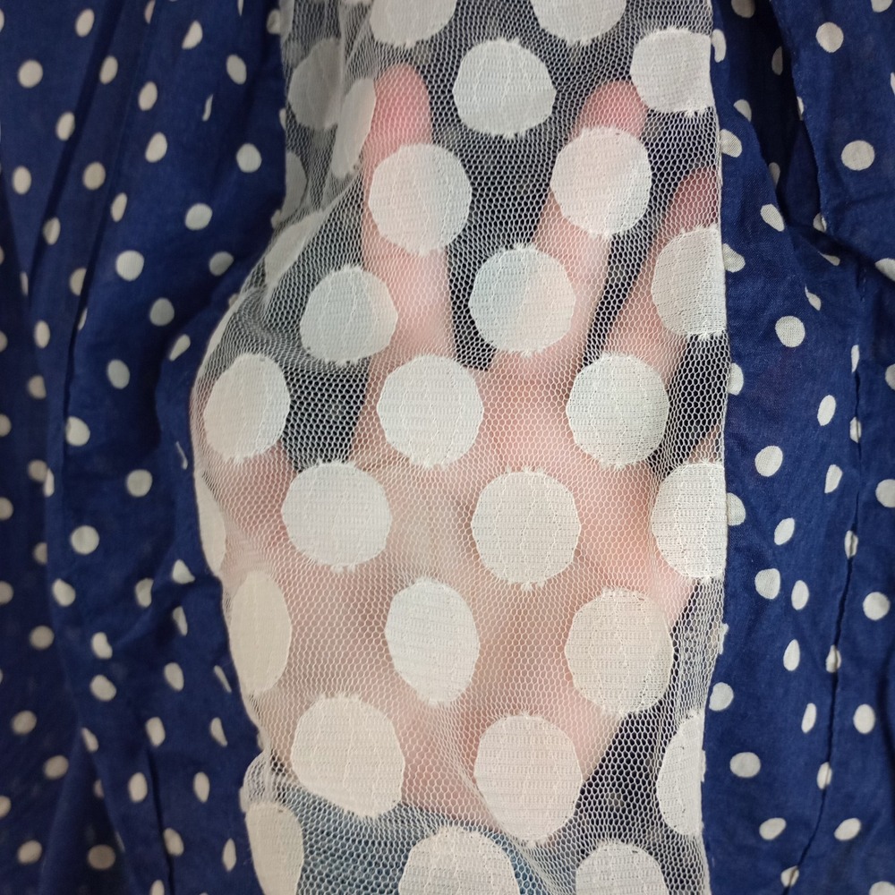 Birds of Paradis By Trovata Popover Shirts Med Navy Polka Dot Lace Peekaboo Back - Picture 9 of 10